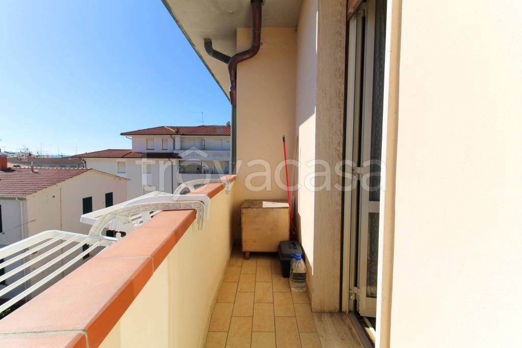 appartamento in vendita a Rosignano Marittimo in zona Castiglioncello
