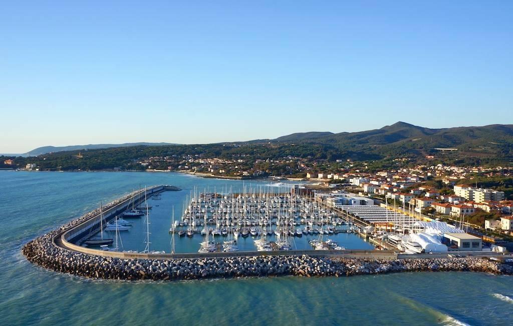 negozio in vendita a Rosignano Marittimo in zona Castiglioncello