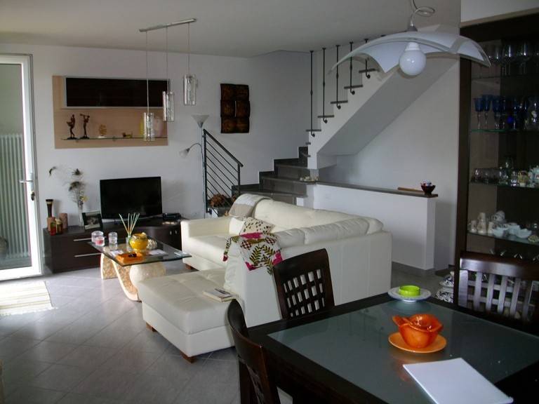 casa indipendente in vendita a Rosignano Marittimo in zona Rosignano Solvay