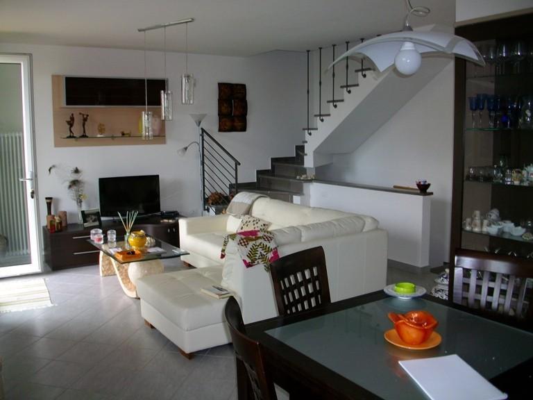 casa indipendente in vendita a Rosignano Marittimo