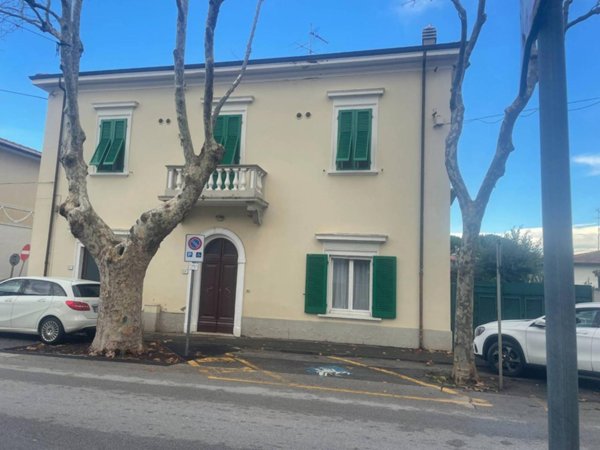 casa indipendente in vendita a Rosignano Marittimo in zona Vada