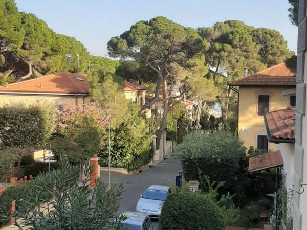 casa indipendente in vendita a Rosignano Marittimo in zona Castiglioncello