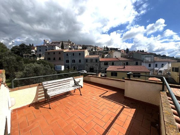 casa indipendente in vendita a Rosignano Marittimo