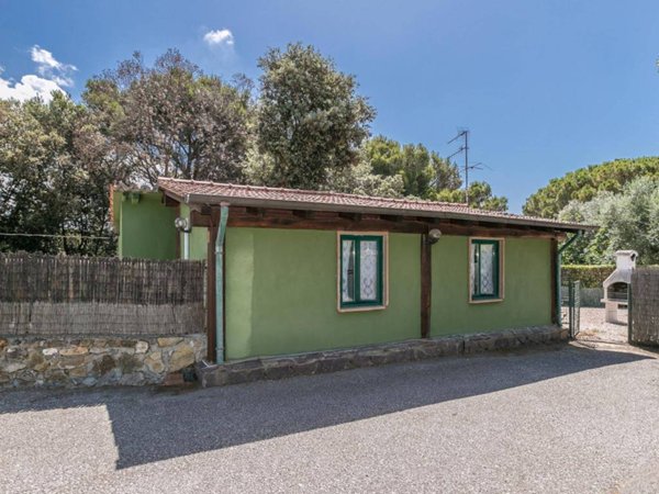 casa indipendente in vendita a Rosignano Marittimo in zona Castiglioncello