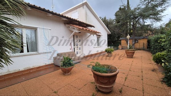 casa indipendente in vendita a Rosignano Marittimo