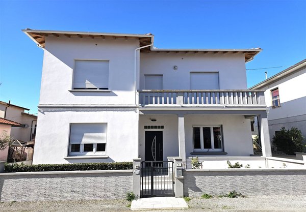 appartamento in vendita a Rosignano Marittimo in zona Rosignano Solvay
