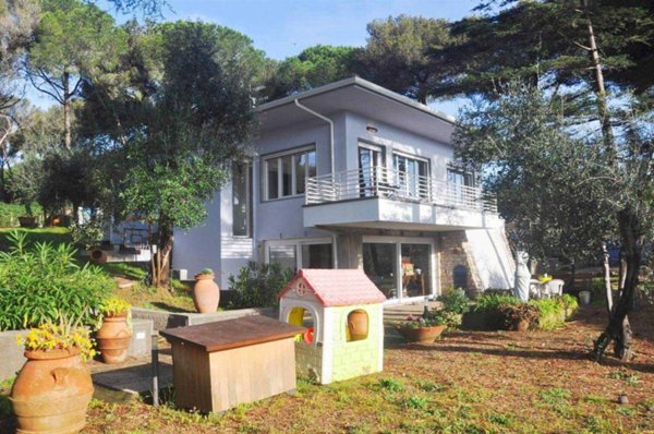 casa indipendente in vendita a Rosignano Marittimo in zona Castiglioncello