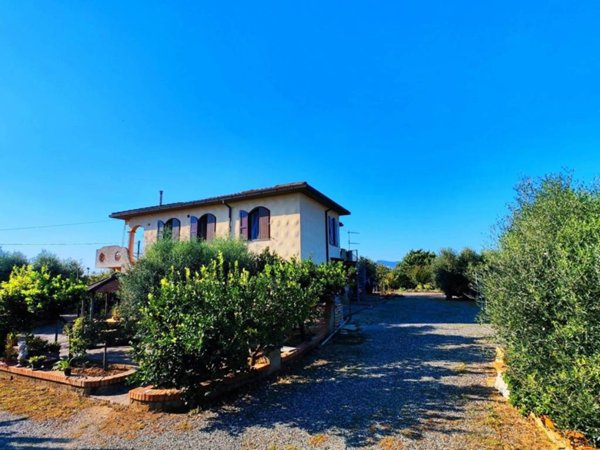 casa indipendente in vendita a Rosignano Marittimo