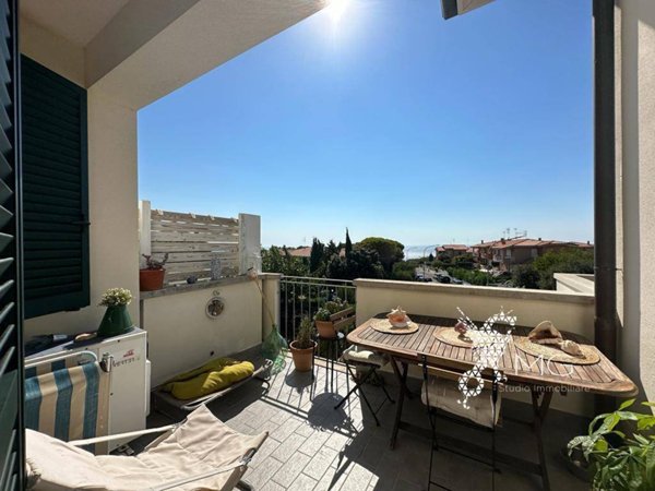 appartamento in vendita a Rosignano Marittimo in zona Castiglioncello