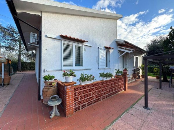 casa indipendente in vendita a Rosignano Marittimo