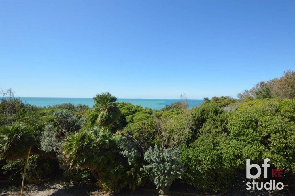appartamento in vendita a Rosignano Marittimo in zona Castiglioncello
