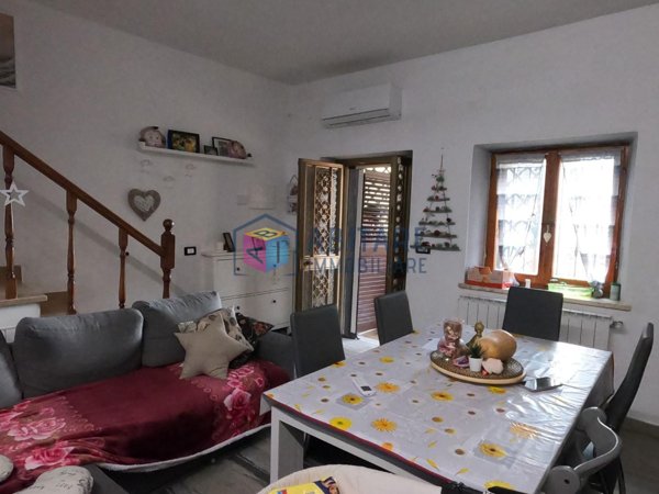 casa indipendente in vendita a Rosignano Marittimo in zona Gabbro