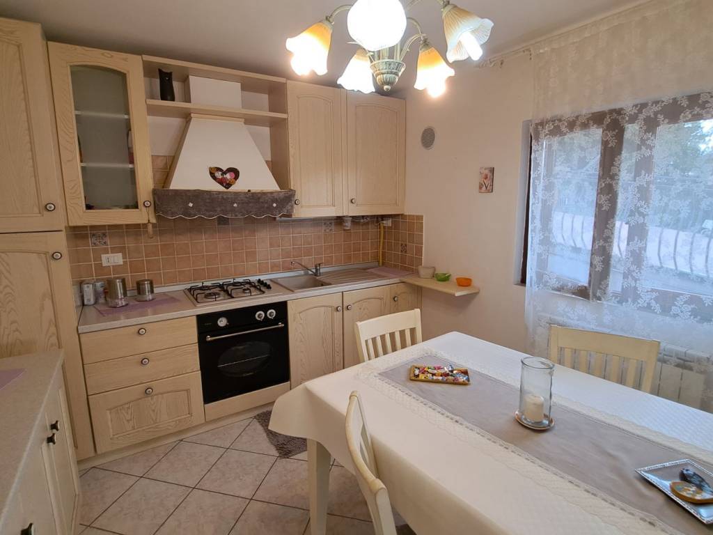 appartamento in vendita a Rosignano Marittimo in zona Rosignano Solvay