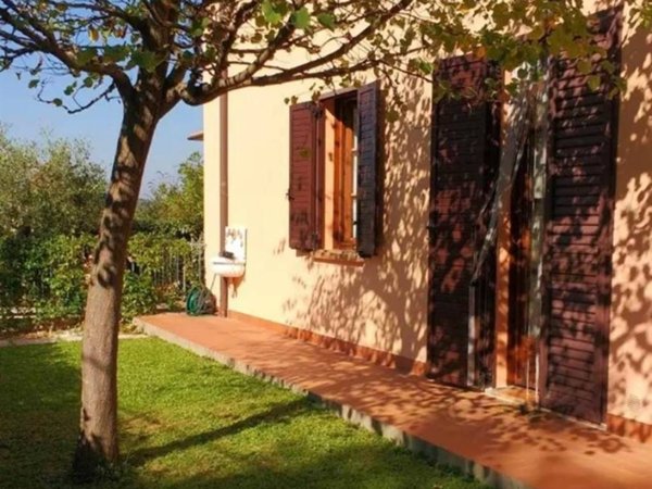 appartamento in vendita a Rosignano Marittimo in zona Nibbiaia