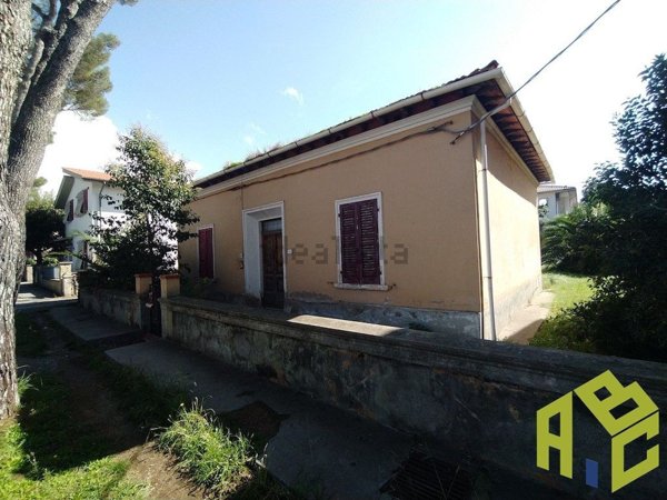 quadrivano in vendita a Rosignano Marittimo in zona Rosignano Solvay