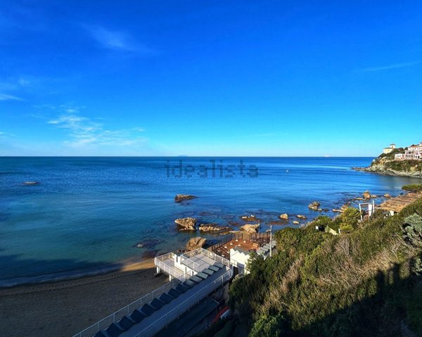 casa indipendente in vendita a Rosignano Marittimo in zona Castiglioncello