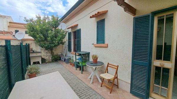 casa semindipendente in vendita a Rosignano Marittimo in zona Rosignano Solvay