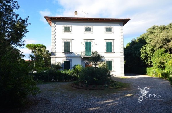 casa indipendente in vendita a Rosignano Marittimo in zona Castiglioncello