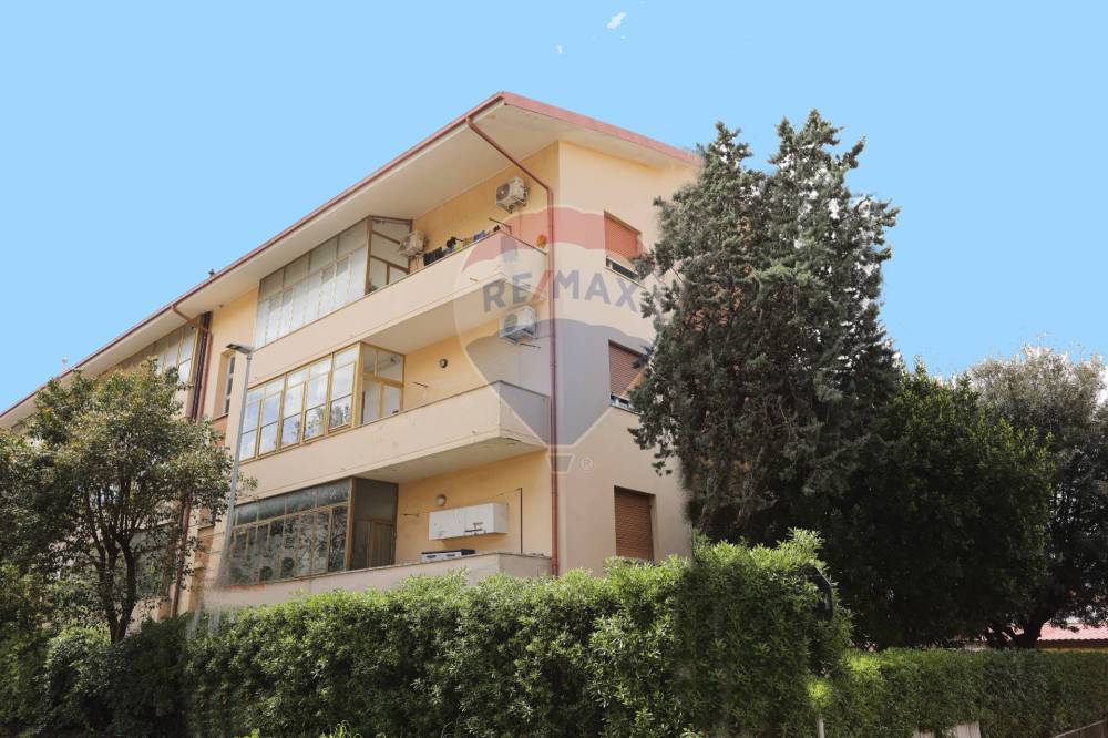 appartamento in vendita a Rosignano Marittimo in zona Castiglioncello
