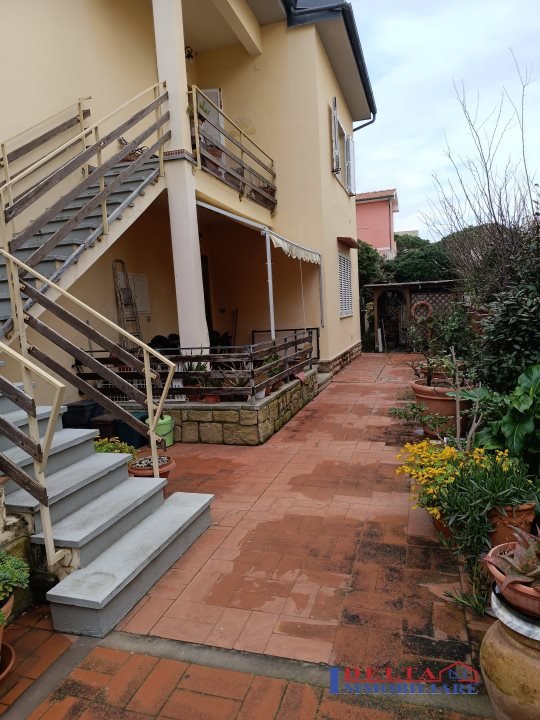 casa indipendente in vendita a Rosignano Marittimo in zona Rosignano Solvay