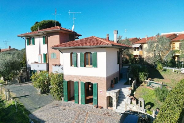 casa indipendente in vendita a Rosignano Marittimo