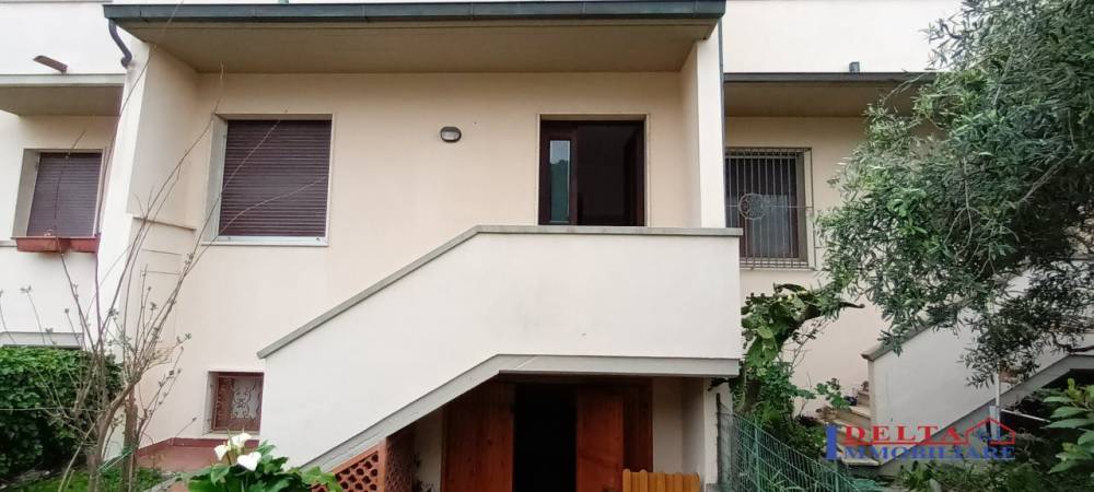 casa semindipendente in vendita a Rosignano Marittimo