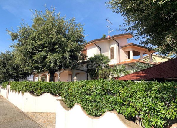 casa indipendente in vendita a Rosignano Marittimo