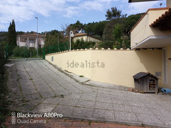 casa indipendente in vendita a Rosignano Marittimo