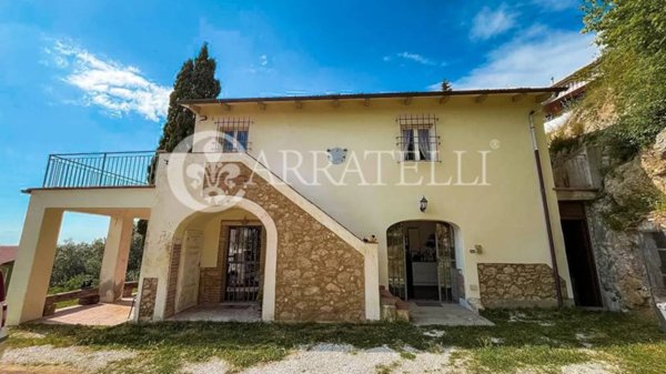 casa indipendente in vendita a Rosignano Marittimo