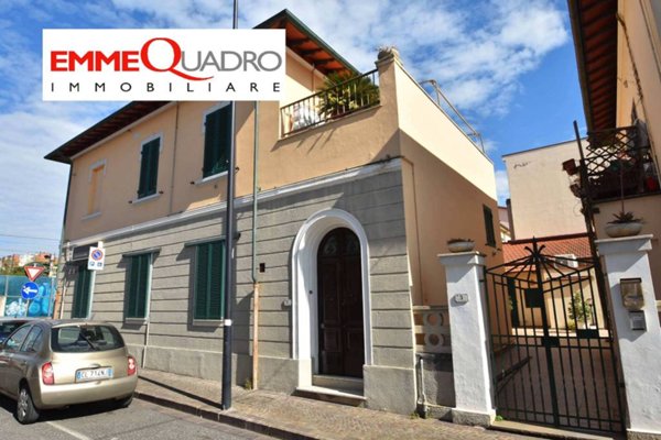 appartamento in vendita a Rosignano Marittimo in zona Rosignano Solvay