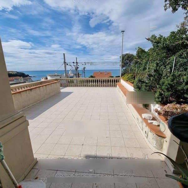 appartamento in vendita a Rosignano Marittimo in zona Castiglioncello