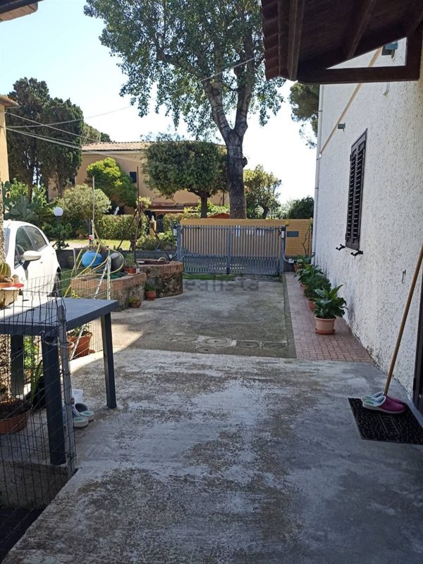 appartamento in vendita a Rosignano Marittimo in zona Vada