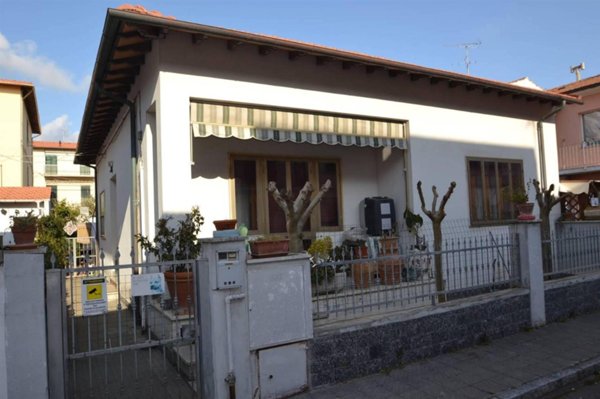 casa indipendente in vendita a Rosignano Marittimo in zona Rosignano Solvay