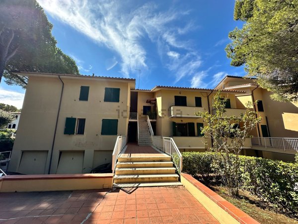 appartamento in vendita a Rosignano Marittimo in zona Castiglioncello