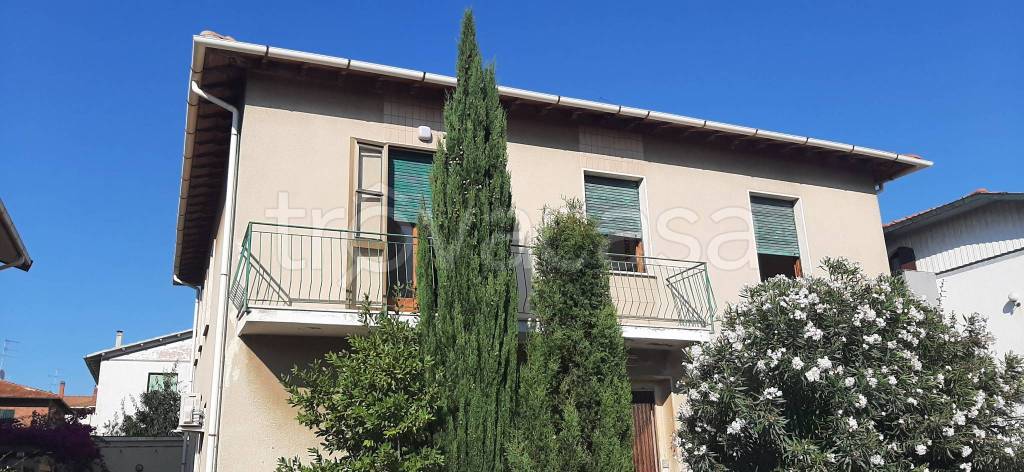 appartamento in vendita a Rosignano Marittimo in zona Rosignano Solvay