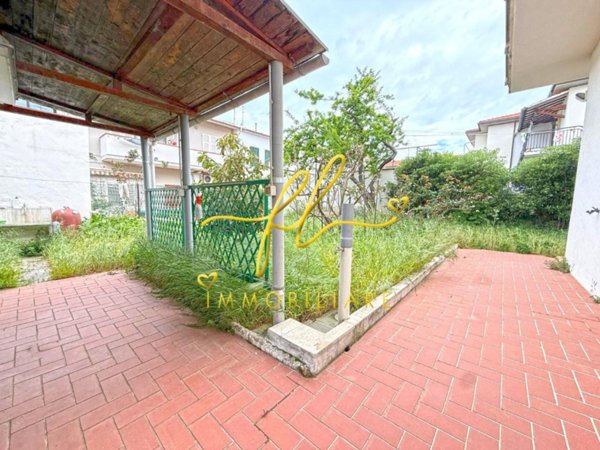 appartamento in vendita a Rosignano Marittimo in zona Rosignano Solvay