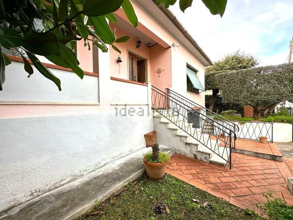 casa indipendente in vendita a Rosignano Marittimo in zona Rosignano Solvay
