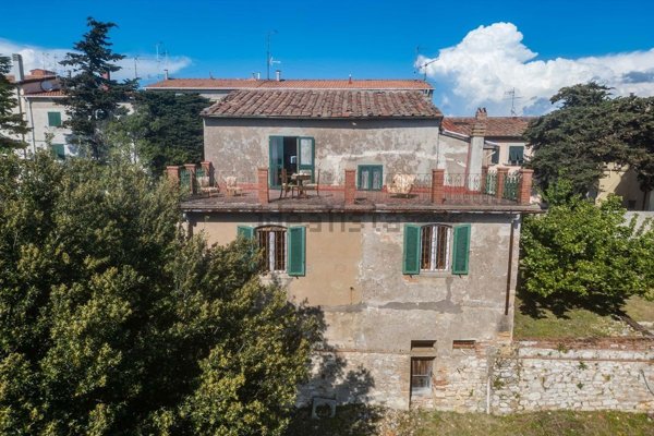 esavano in vendita a Rosignano Marittimo