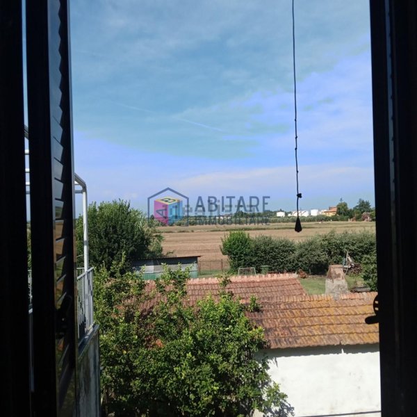 appartamento in vendita a Rosignano Marittimo in zona Vada