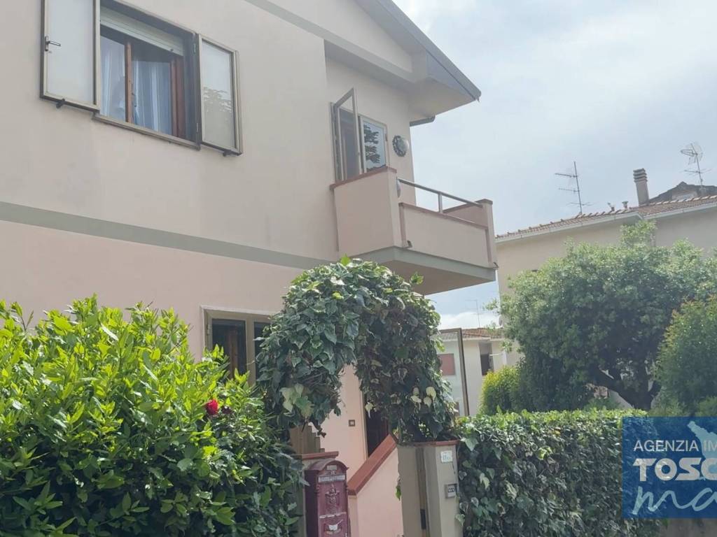 appartamento in vendita a Rosignano Marittimo in zona Rosignano Solvay