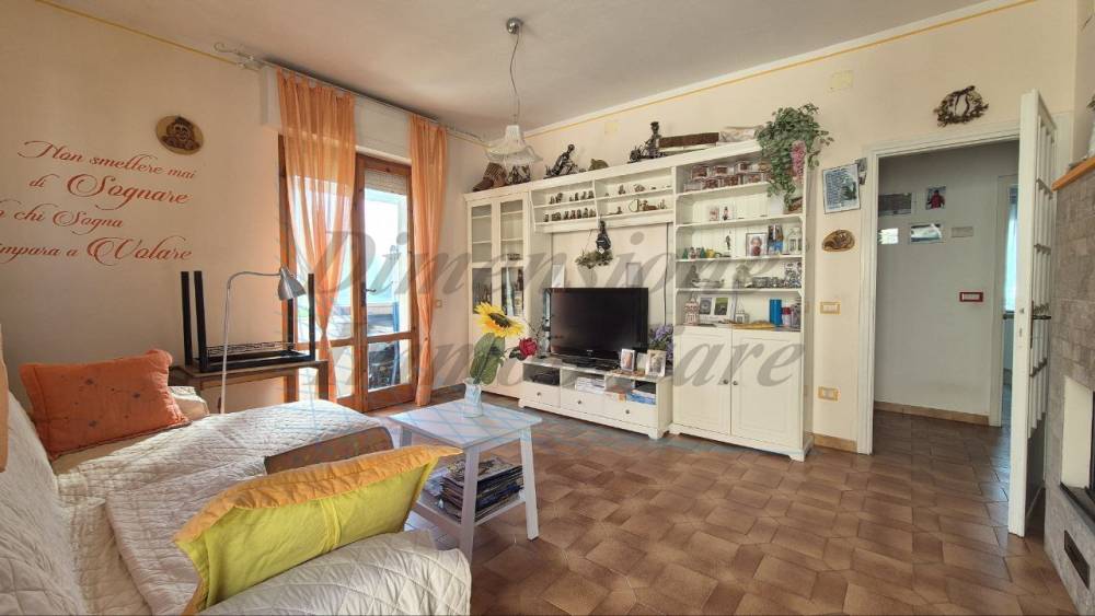 appartamento in vendita a Rosignano Marittimo in zona Rosignano Solvay
