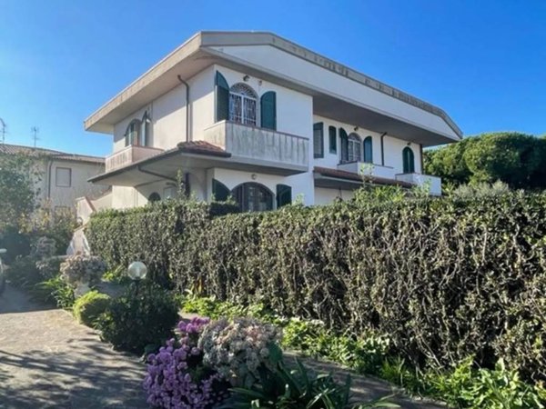 appartamento in vendita a Rosignano Marittimo in zona Vada