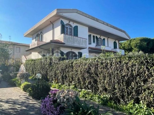 appartamento in vendita a Rosignano Marittimo in zona Vada