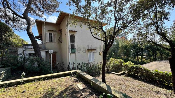 appartamento in vendita a Rosignano Marittimo in zona Castiglioncello