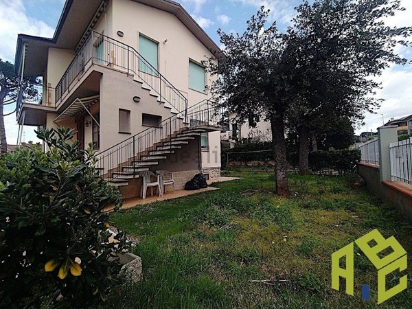 appartamento in vendita a Rosignano Marittimo in zona Castiglioncello