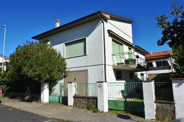 casa indipendente in vendita a Rosignano Marittimo in zona Rosignano Solvay