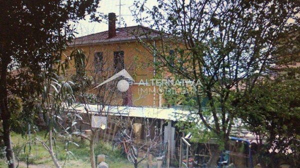 intera palazzina in vendita a Rosignano Marittimo in zona Rosignano Solvay