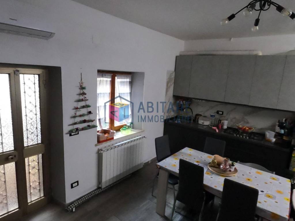 casa indipendente in vendita a Rosignano Marittimo in zona Gabbro