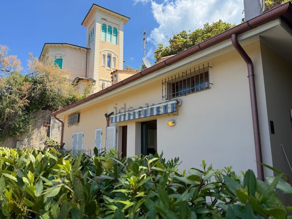 appartamento in vendita a Rosignano Marittimo in zona Castiglioncello