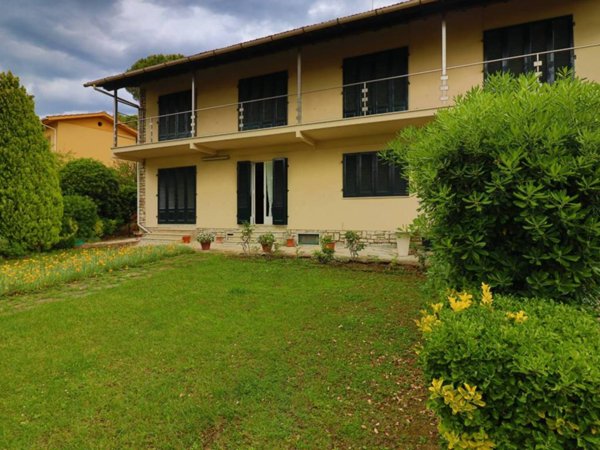 casa indipendente in vendita a Rosignano Marittimo in zona Castiglioncello